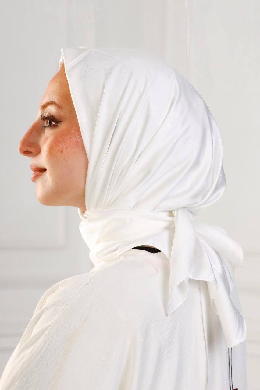 سكارف ساتان مربع 90*90